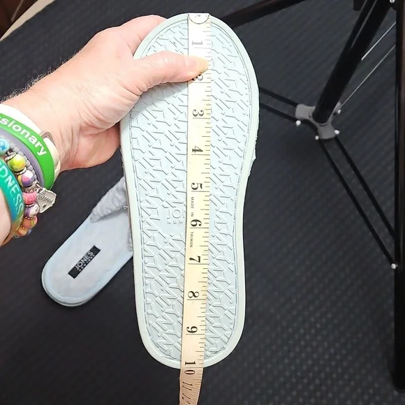 Jones Of New York, Baby Blue, Slipper, Houseshoes, Size Med.(6 1/2- 7 1/2) - Picture 6 of 6